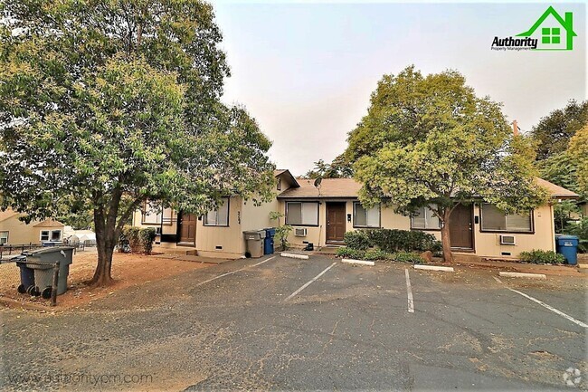 Building Photo - 2164 Shasta St Unit 3 Rental