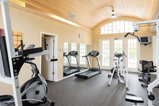 Photo - 3705 SW 27th St Unit 611