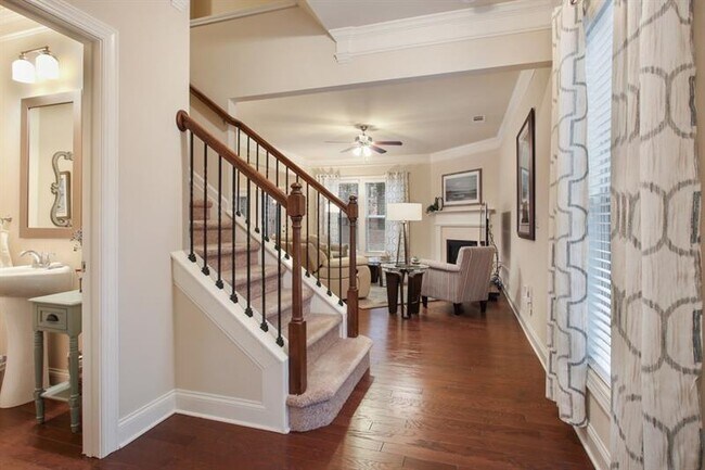 Photo - 3080 Cross Creek Dr