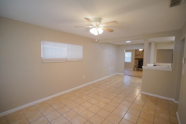 Photo - 2808 Southwood Dr