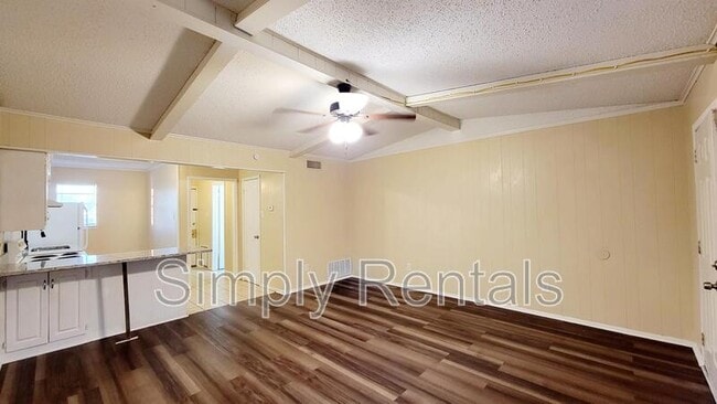 Photo - 400 Bill Bradford Rd Unit Apt 14