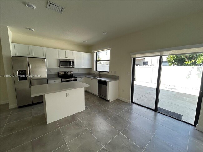 Photo - 10622 W 33rd Way