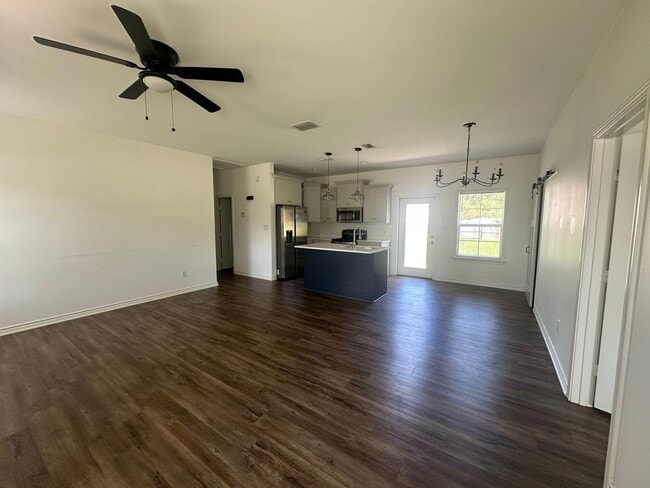 Photo - 205 Gordon St