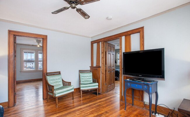 Photo - 1100 Butterworth St SW Unidad 2