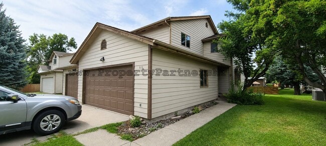 Building Photo - 513 N 19th Ave