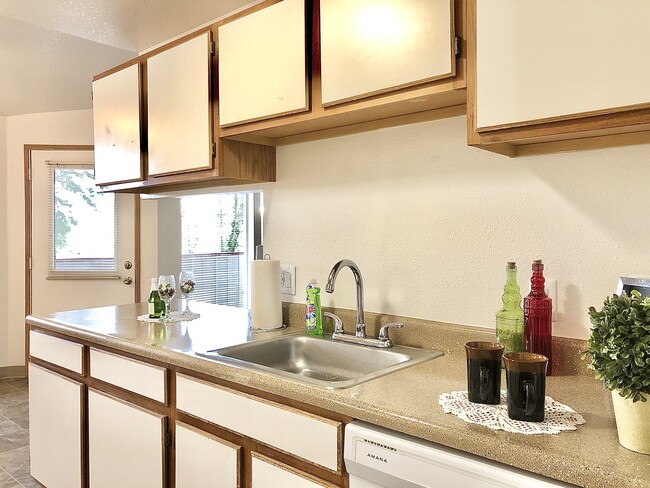 Photo - Farisswood Apartments