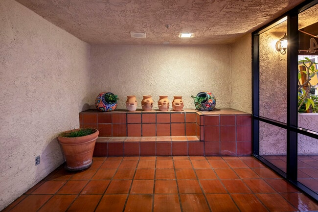 Photo - Hillcrest Summit Apartments