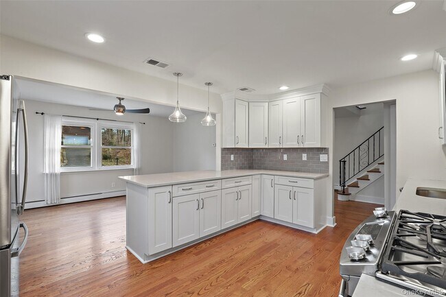 Photo - 9 Peter Beet Dr