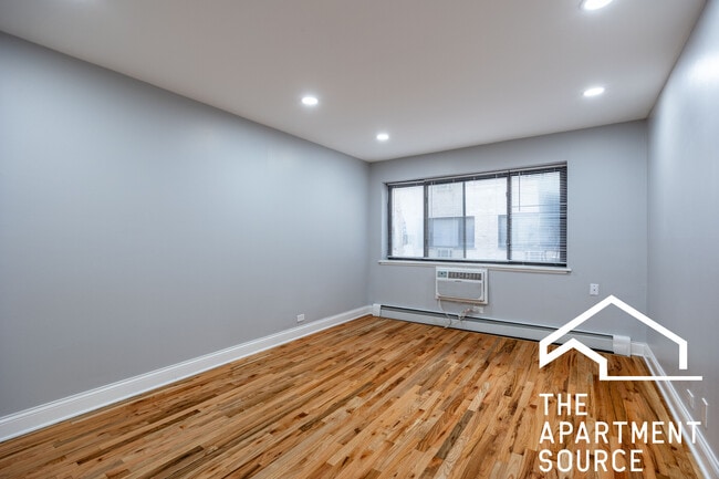 Photo - 6954 N Sheridan Rd Unit 206