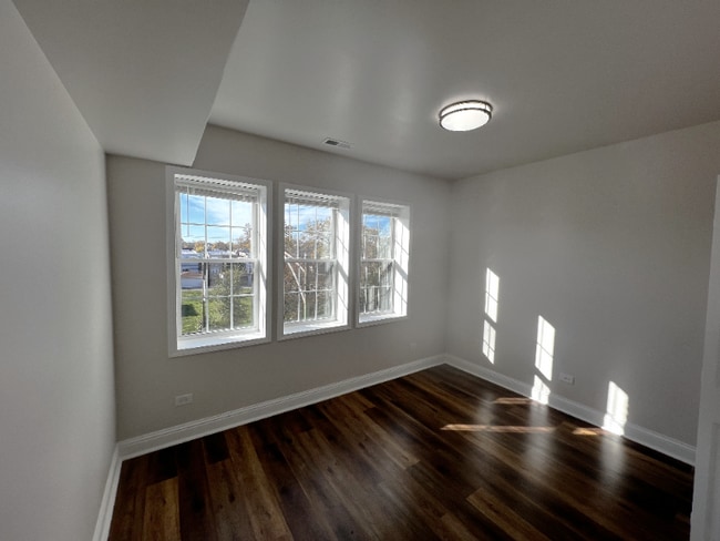 Photo - 8617 S Ashland Ave Unit 2D