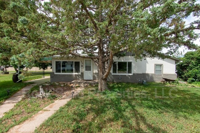 Building Photo - 210 Seymour Ave