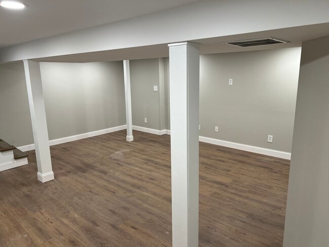 Photo - 2712 Shordell Dr