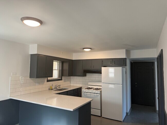 Photo - 1540 S 59th Ct Unit B-South