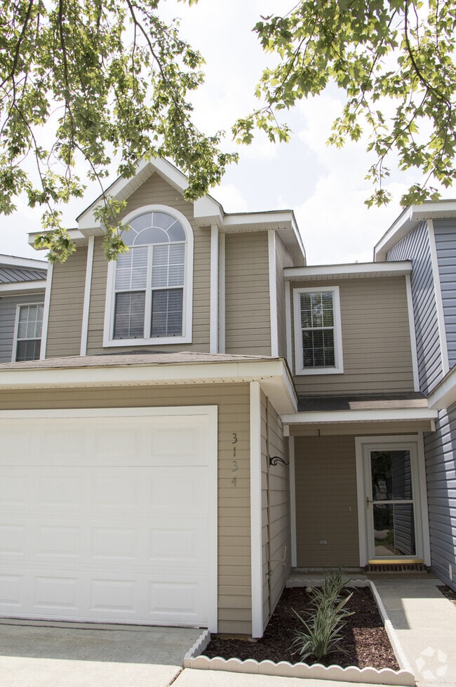 Building Photo - Quail Hollow Rental