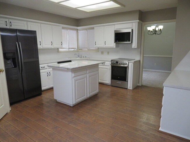 Photo - Nice Modern Home Located In Whisper Wood Near Tech. Includes access to pool & tennis court.