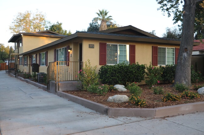 Building Photo - Orange Grove No Availability