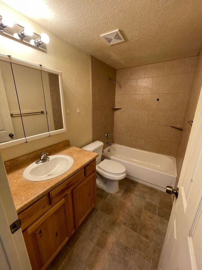 Photo - 4943 W 4100 S Unit #1