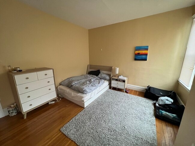 Photo - 61 Strathmore Rd Unit 3a