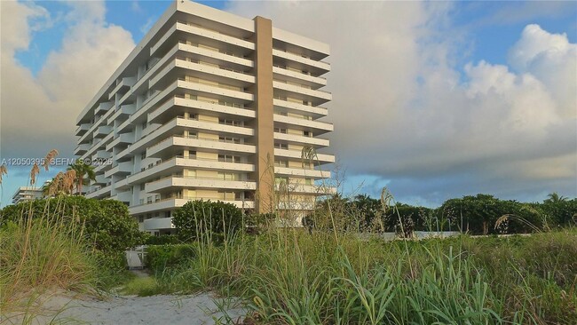 Building Photo - 177 Ocean Ln Dr Unit 412
