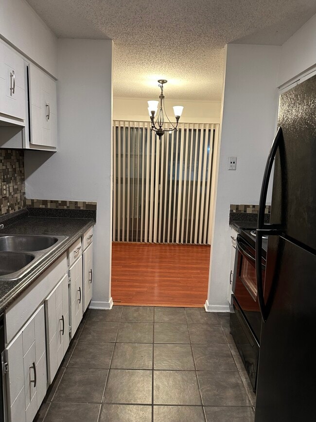 Photo - 5653 Encino Cv