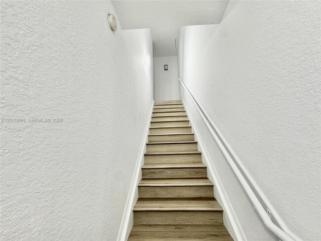 Photo - 2311 Belmont Ln Unit 2311