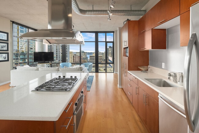 Photo - 2720 3rd Ave Unidad #612