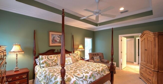 Photo - 2240 Amhurst St