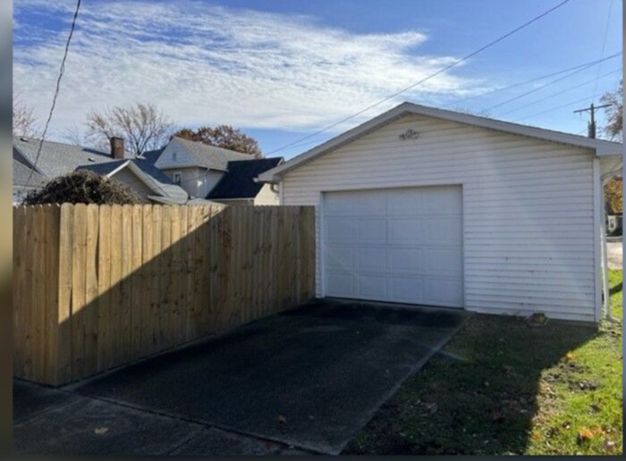 Photo - 3 Bedroom 1 Bath Home Near Collett Park