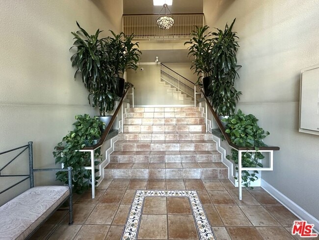 Photo - 1731 Barry Ave Unit 211