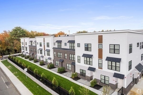 Building Photo - 635 Main St Unit 206 Rental