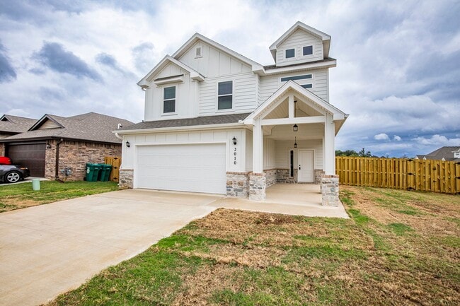 ***2010 Periwinkle Place*** - ***2010 Periwinkle Place*** House