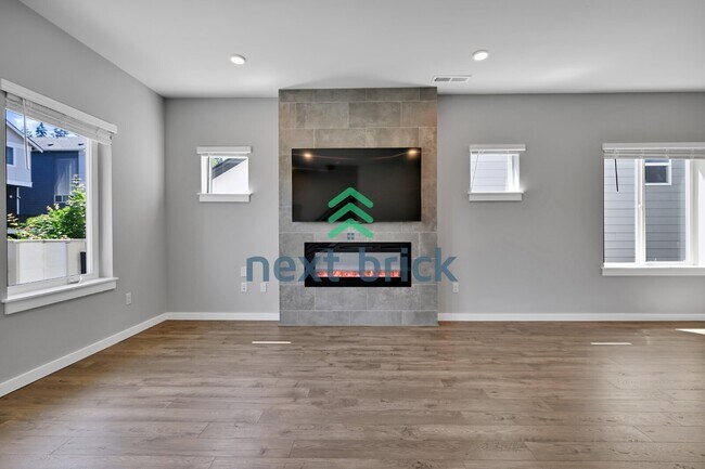 Photo - Spacious 4-Bedroom Retreat with 3.5 Baths in Beautiful Bothell – Your Ideal Home Awaits!