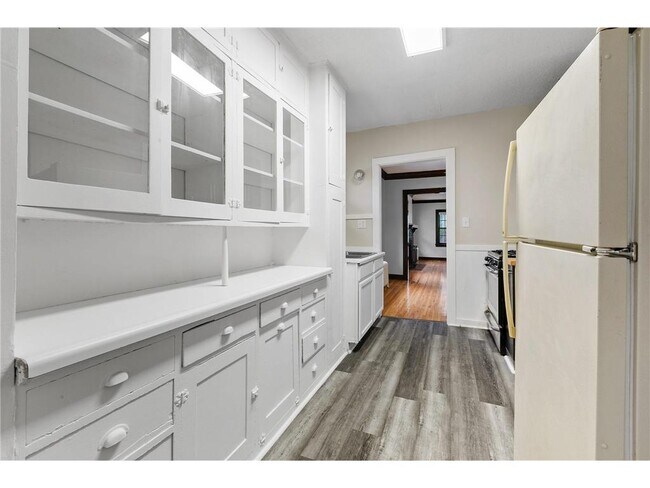 Photo - 2512 Dupont Ave S