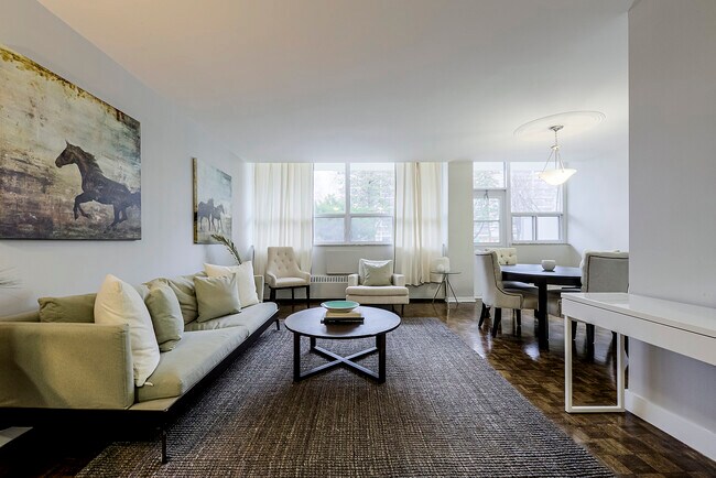 Photo - Valencia Towers South