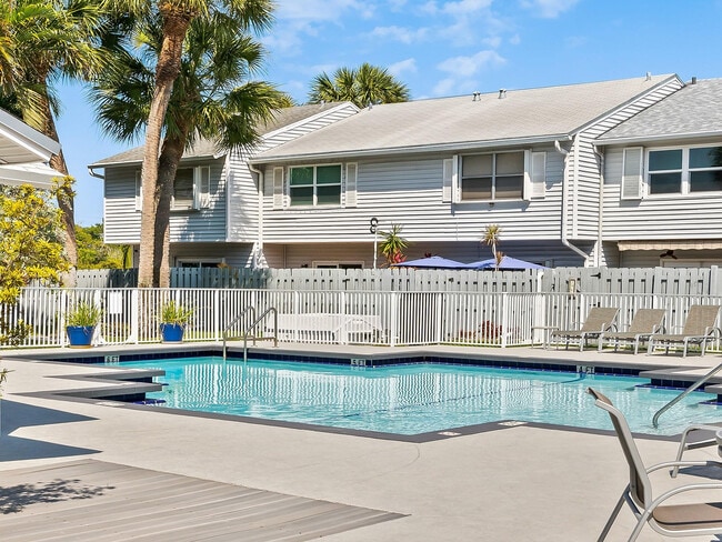 Photo - 1989 NE 15th Ave