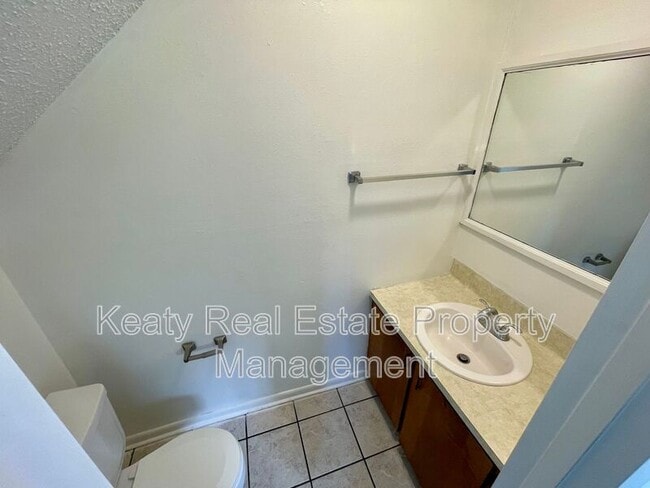 Photo - 125 Country Ln