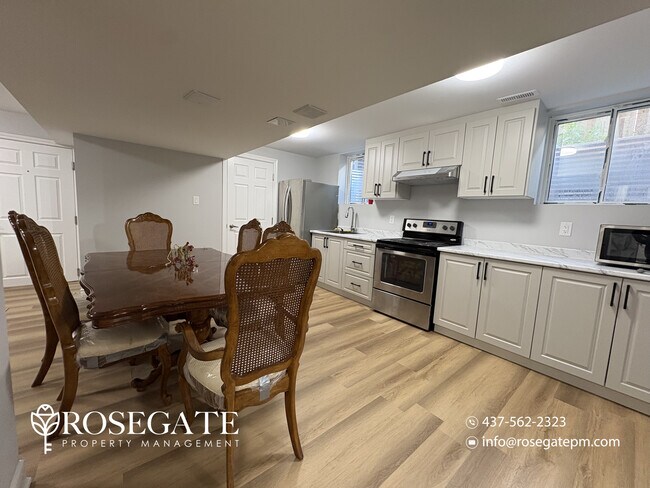Photo - Modern 2-Bedroom Basement Apartment with In-Unit Laundry – Welland Unit 2