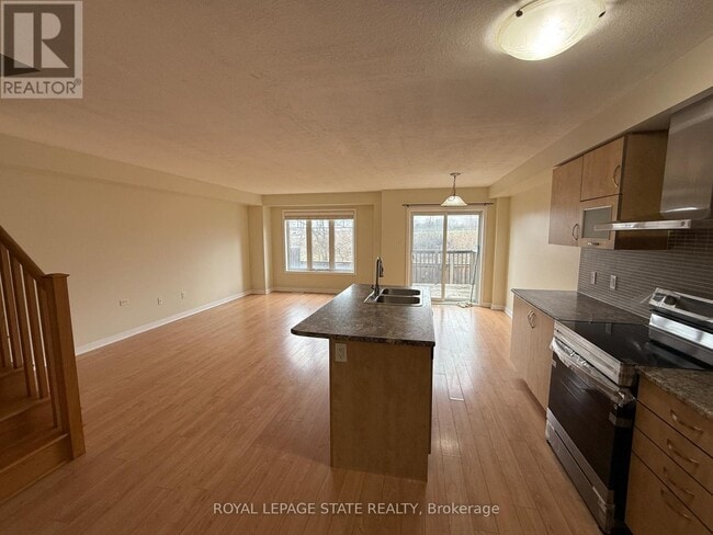 Photo - 148 Crafter Cres