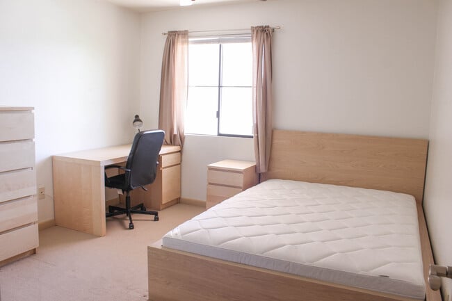 1005 E 8th St Unit 2009