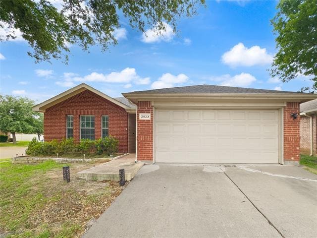 Photo - 2823 Brookhurst Dr