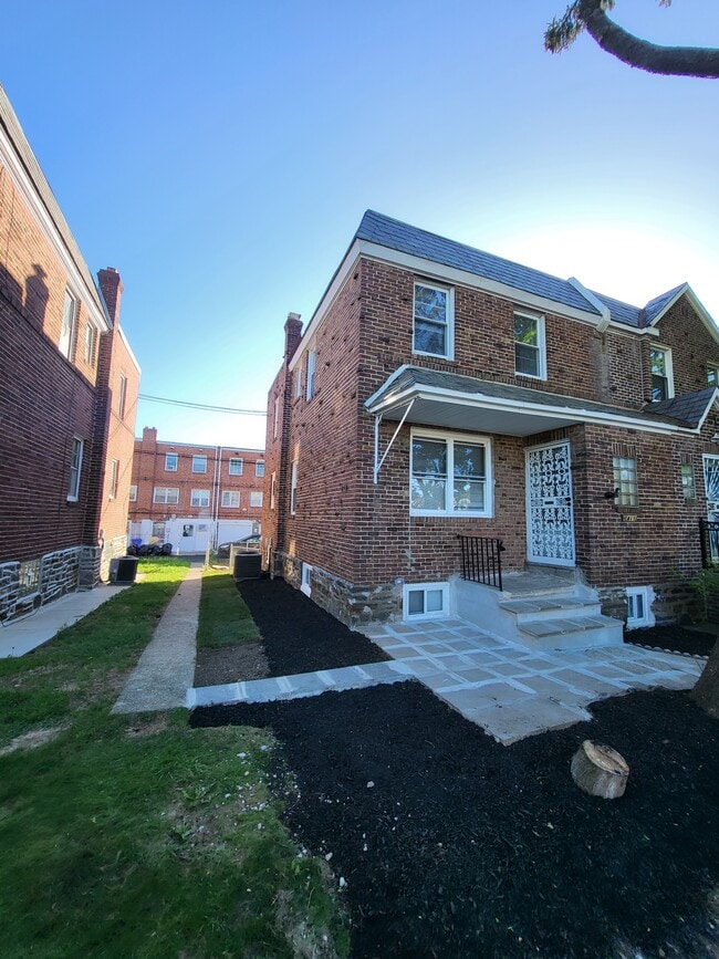 Building Photo - 8411 Temple Rd Rental