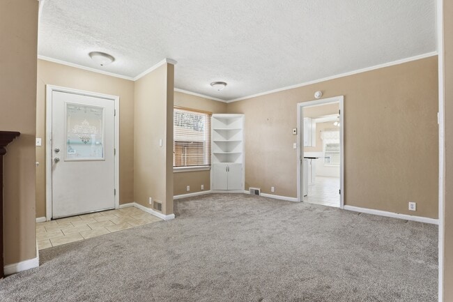 Photo - 2927 Brinker Ave