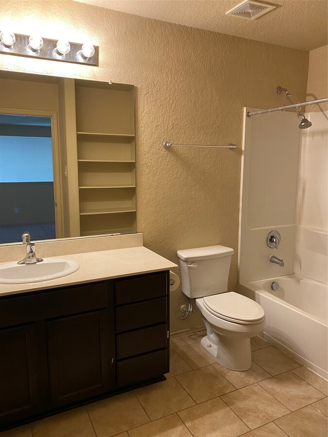 Photo - 23251 Gallanda Dr
