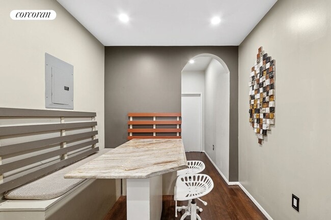 Photo - 557 W 159th St