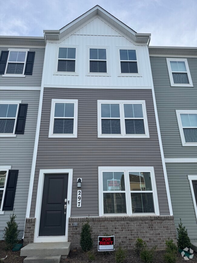 Building Photo - 297 Mineral Springs Rd Rental