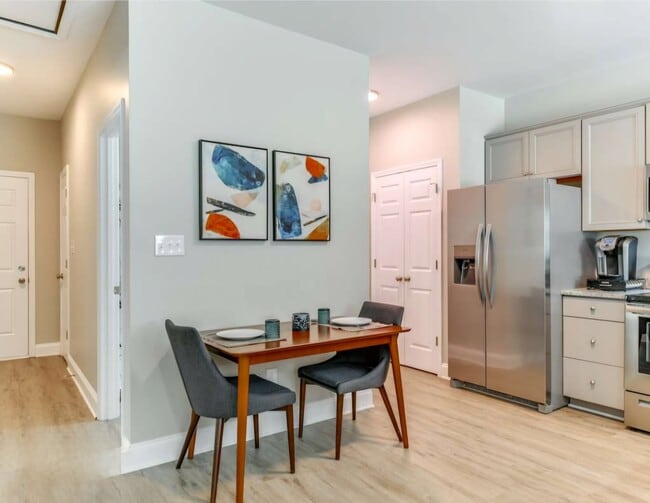 Photo - 405 S Starr St Unit Apt B