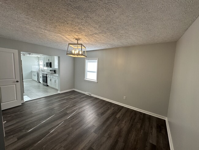 Photo - 225 Clarkson St