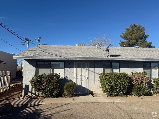 Building Photo - 3551 N Verdugo Rd Unit 3551  A Rental