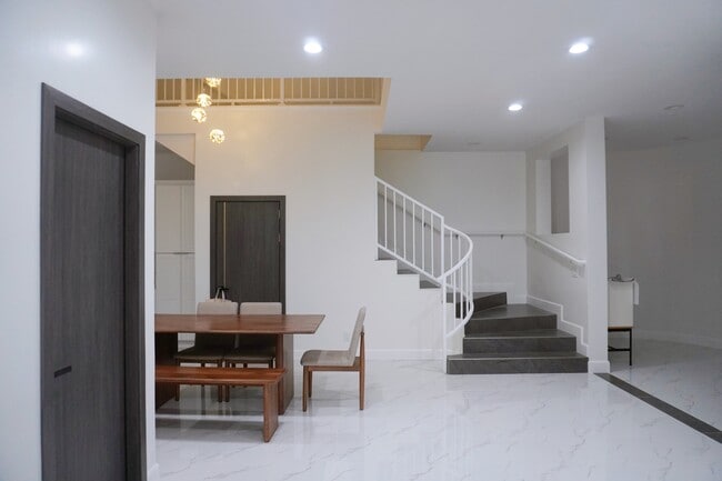 Living Room and Dining Room - 551 11th Ave Unit 2