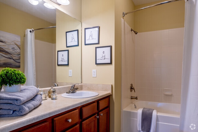 2BR,2BA_Birch_1076 SqFt